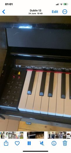 digital piano