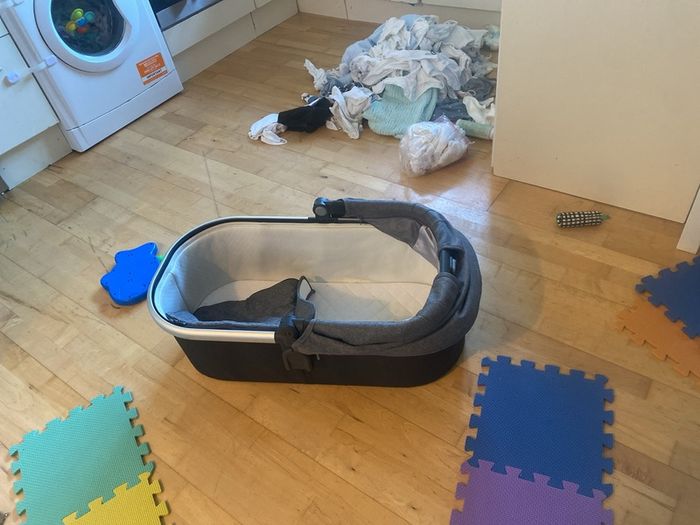 Uppababy V2 bassinet