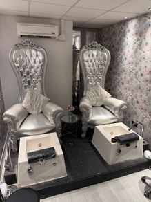 Throne Chairs and Spa Pedicure Basins