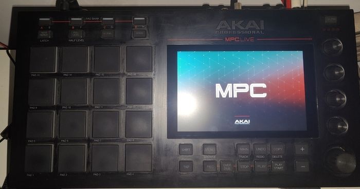 Akai MPC Live Mk1