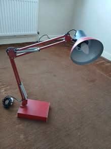 Desk lamp