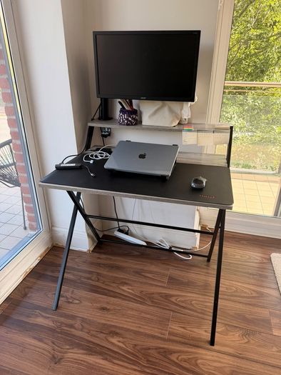 Folding desk