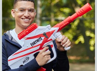 Nerf Fortnite B-AR Motorised Dart Blaster
