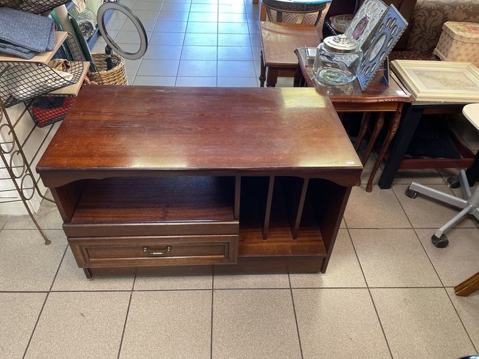 Cabinet on wheels