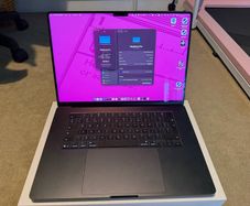 MacBook Pro M5 Max (16 inch) 128GB 2TB