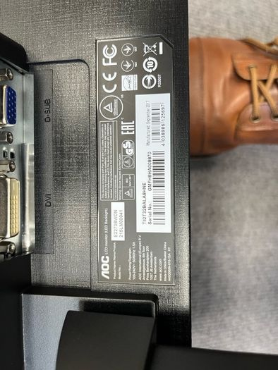 cheap lcd monitors- 22" - VGA & DVI AOC