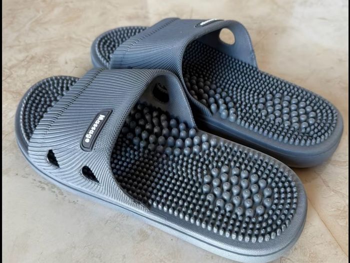 Accupuncture slippers