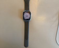 Apple Watch Series 8