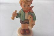 Vintage Goebel Figurine