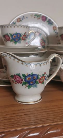 arklow pottery Teaseat