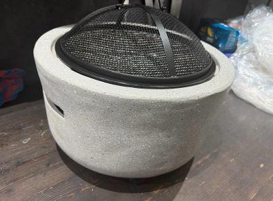 Concrete Firepit, Brand new unused