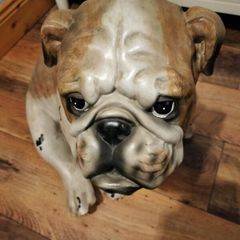Bulldog statue