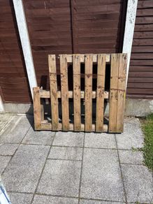 Free Wooden Pallet for Collection