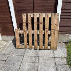 Free Wooden Pallet for Collection