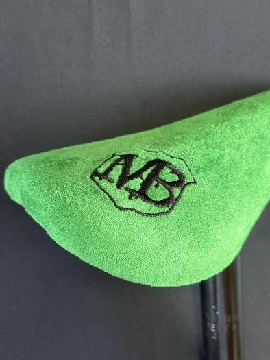 Mafiabikes BMX / Kids Bike Seat with 25.4mm Post Green Excellent Condition
