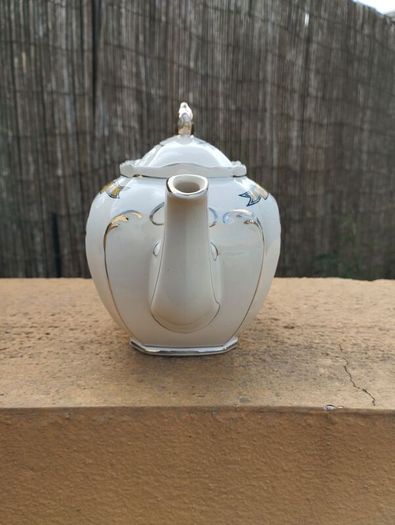 Sadler & Sons Ltd of England American Bi- Centenary Teapot 1776-1976