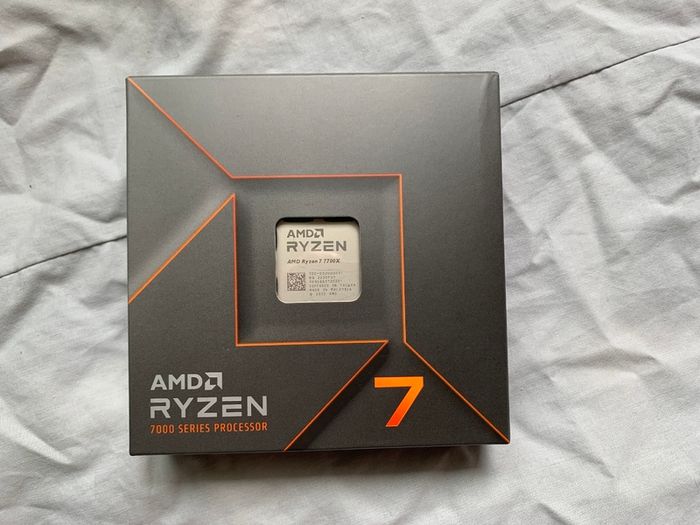 AMD Ryzen 7 7700X Desktop Processor
