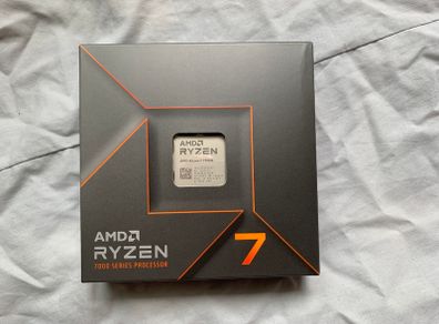 AMD Ryzen 7 7700X Desktop Processor