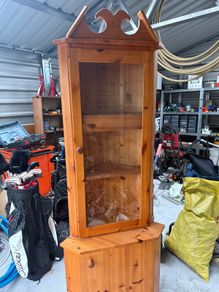 Corner Display Unit
