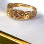 Vintage Hallmarked 9ct Gold 'Clover' Wedding Band Image 3