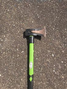 Axe