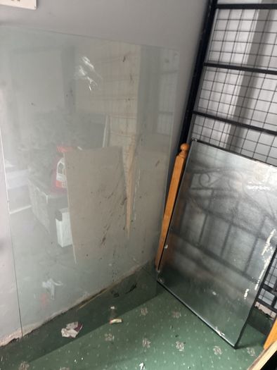 Two pains of glass free to take