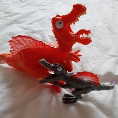 2 Dinosaur Figures