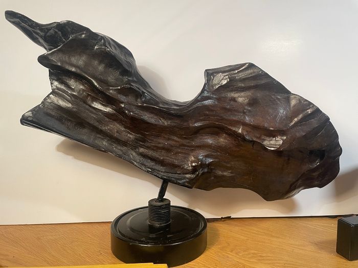 Big oak , sculpture, decor, ornament