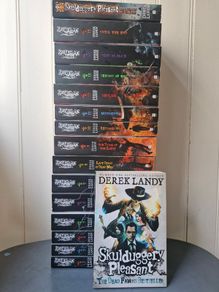 Derek landy books