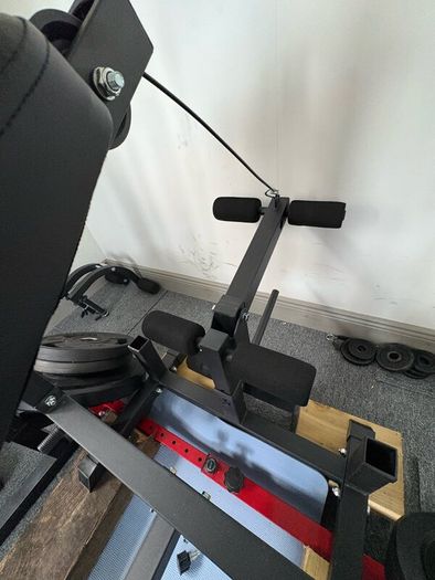 NEW, fully assembled Body train deluxe Weight Benc