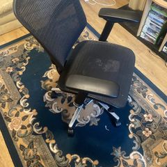 Ergonomic chair