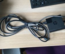 HP 45w usb-c power charger