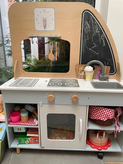 Play Kitchen