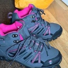 hiking shoes