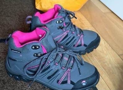 hiking shoes