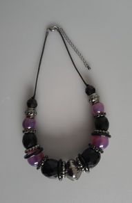 Necklace. - Purple - Black - Silver