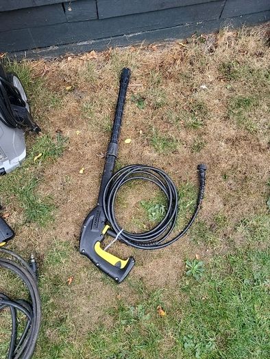 power washer (small hole in the hose)
