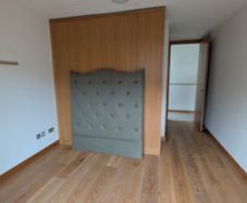 headboard