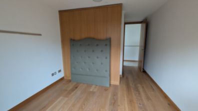 headboard