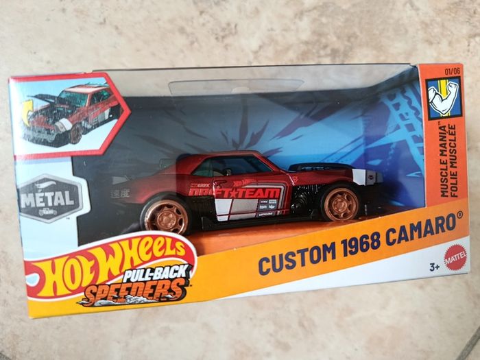 Hot Wheels 2024 Custom 1968 Camaro Red Black 1:43 Pull-Back Speeders New