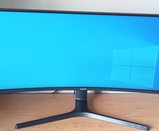 Samsung 43" C43J890 Ultra-Wide + Lenovo 22" Monitor + Monitor Arm