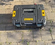 dewalt box