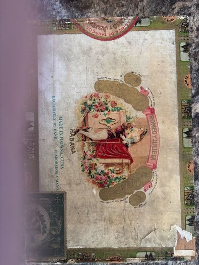 Romeoy & Julieta Habana Box .
