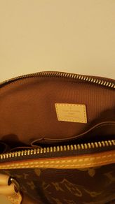 Louis vuitton buckett bag