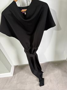 Black Stylish Fran Jane dress with zip