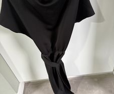 Black Stylish Fran Jane dress with zip