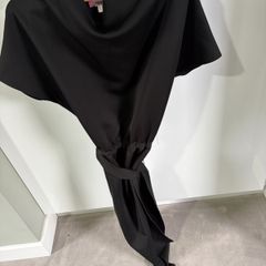 Black Stylish Fran Jane dress with zip