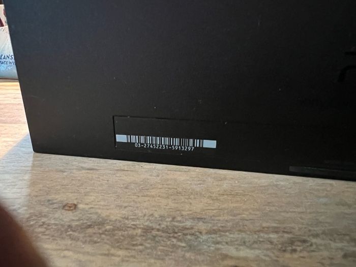 Playstation 4 console and controller