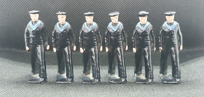 Rare and hard to find Vintage Early Britain's Hand Painted Lead Toy Soldiers (1940's) 6 Marching Sailors