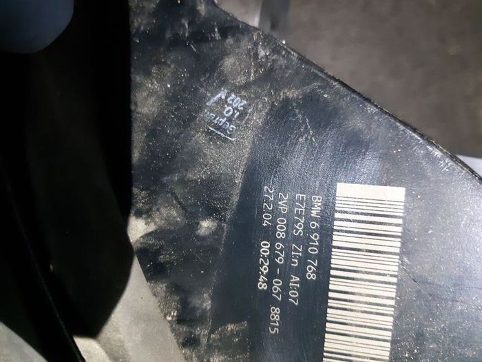 Bmw Rear Right Driver Side Taillight 6910768